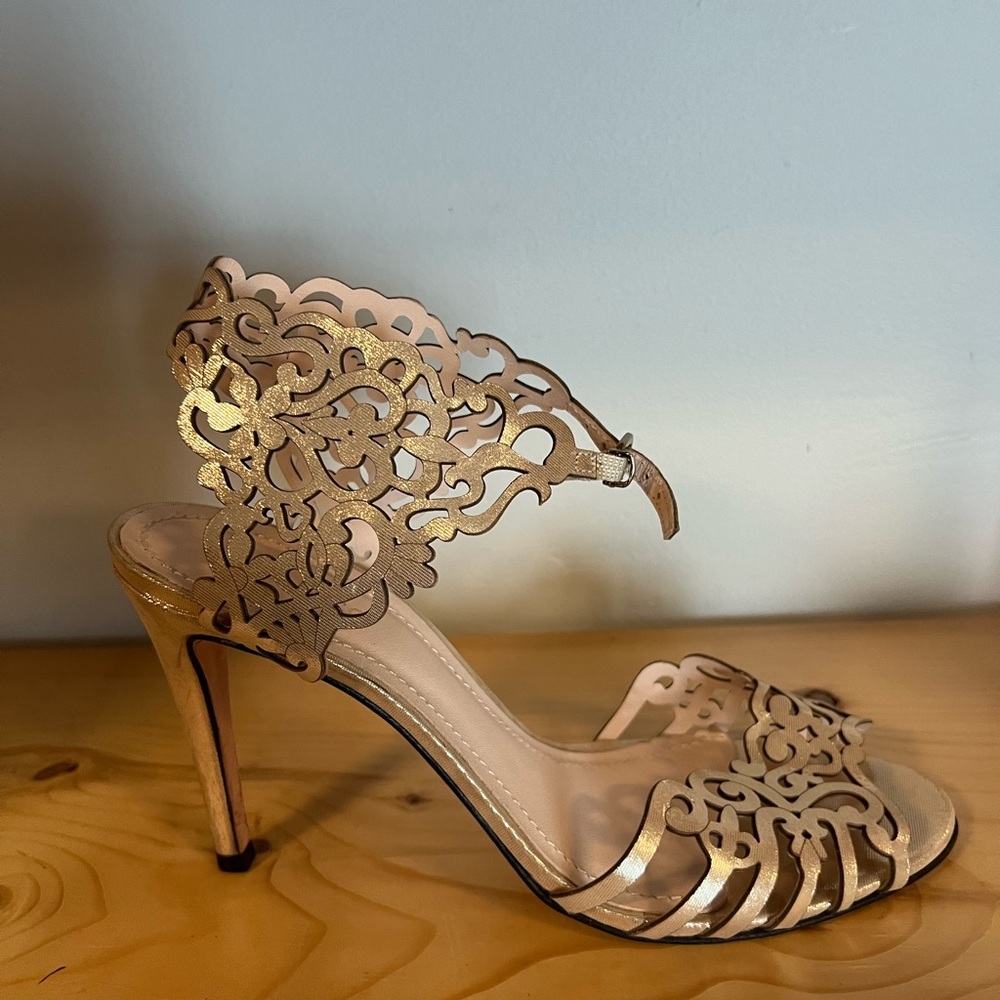 Klub Niko Laser Cut Heel - Picture 4 of 8